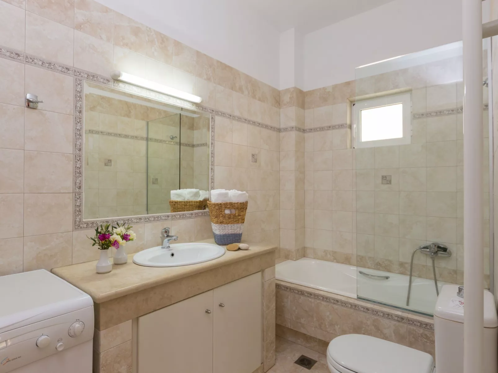 Entspannen Sie sich in der Villa mit privatem Pool, BBQ und Tischtennisplatte-Image-tags.info