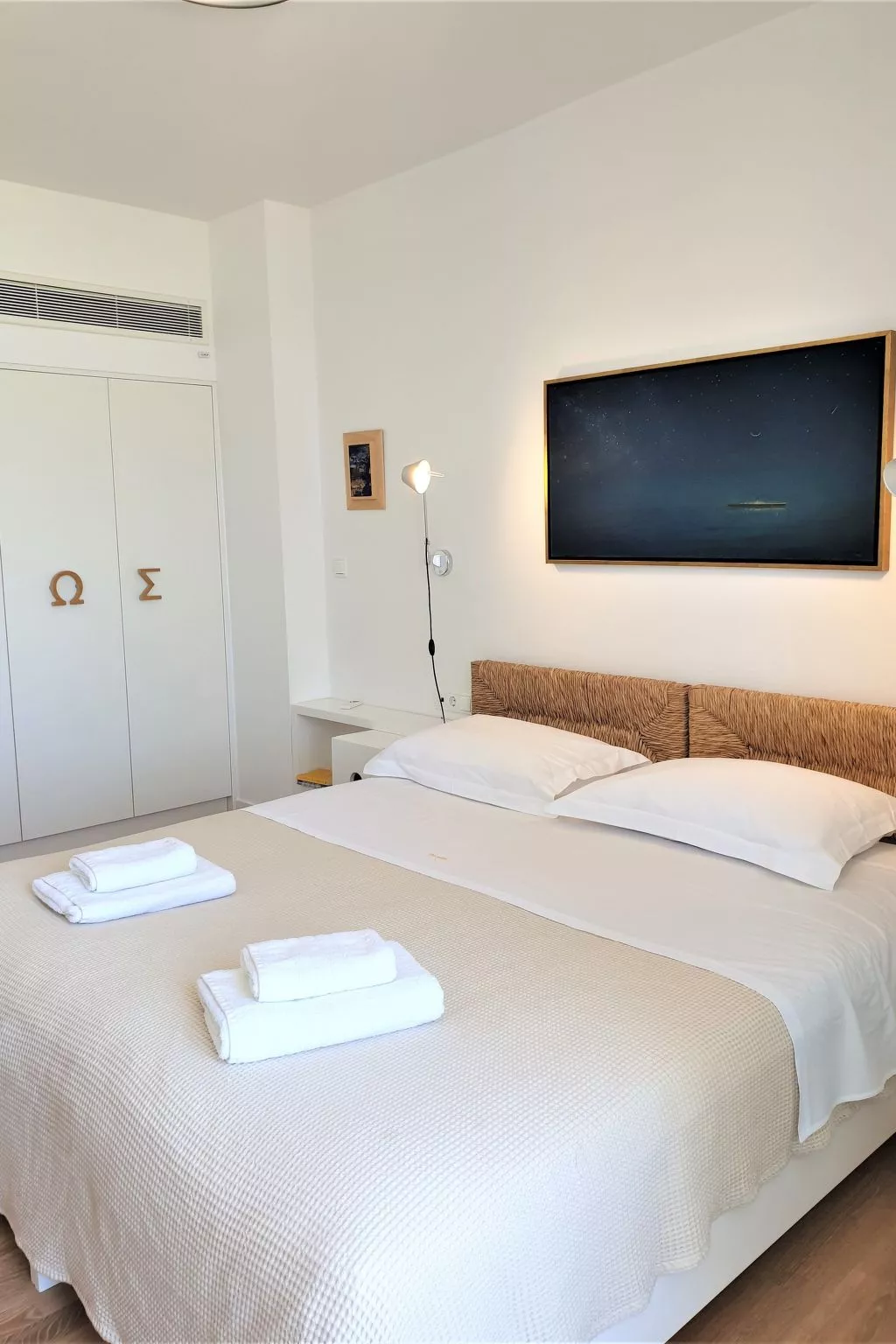 Ferienvilla "Fos" mit Blick auf das Wasser-Dedans