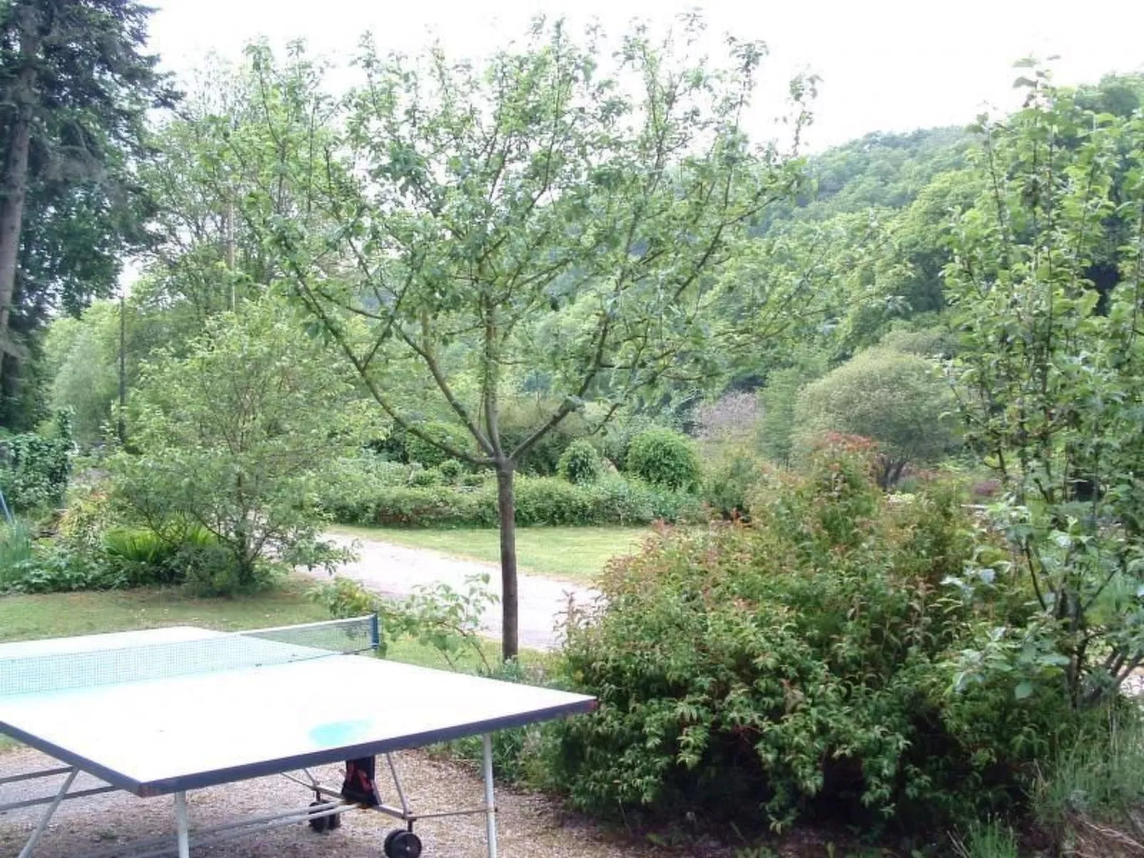 Apartment mit privater Terrasse am Fluss-Dehors