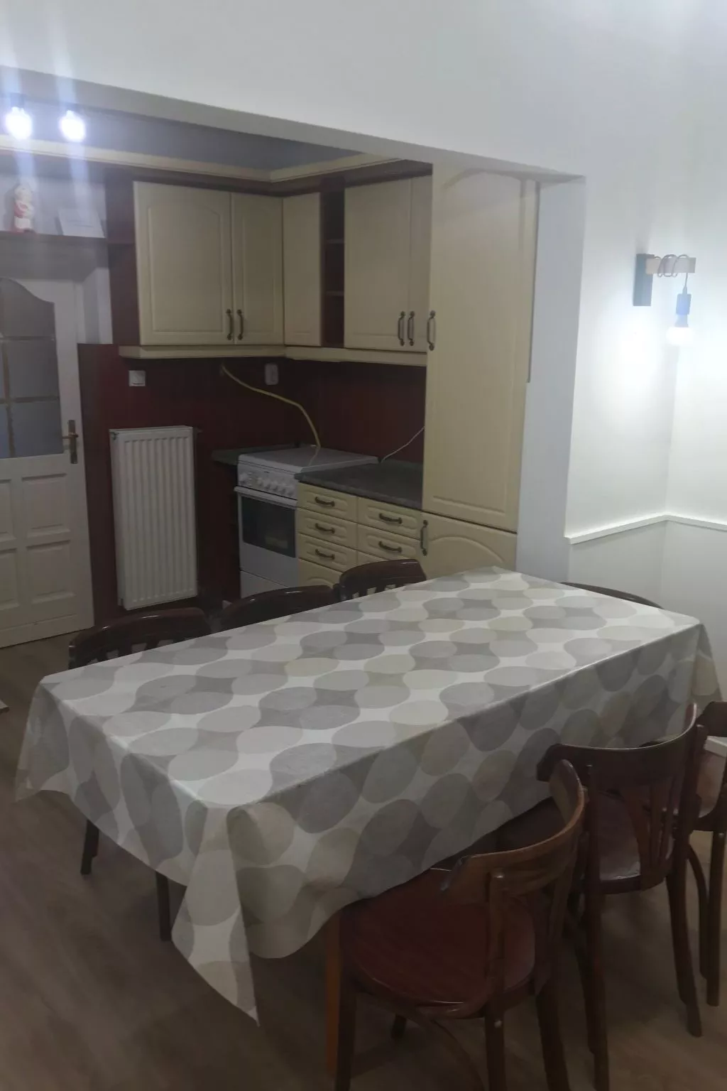 Klimatisiertes Ferienhaus in Siófok mit Grill-Inside