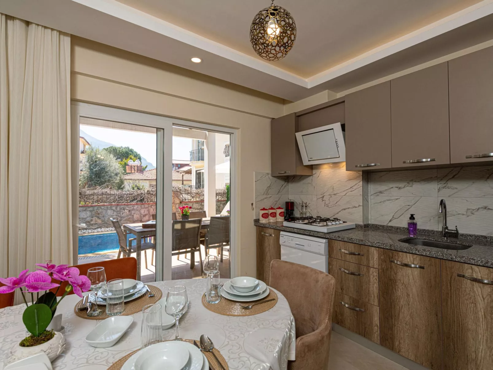 Große für Villa bis zu 9 Personen-Inside