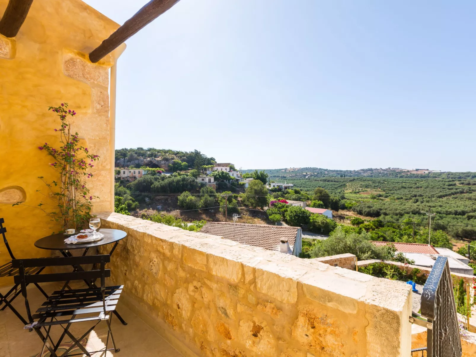 Freistehendes Ferienhaus mit großem Pool-Inside
