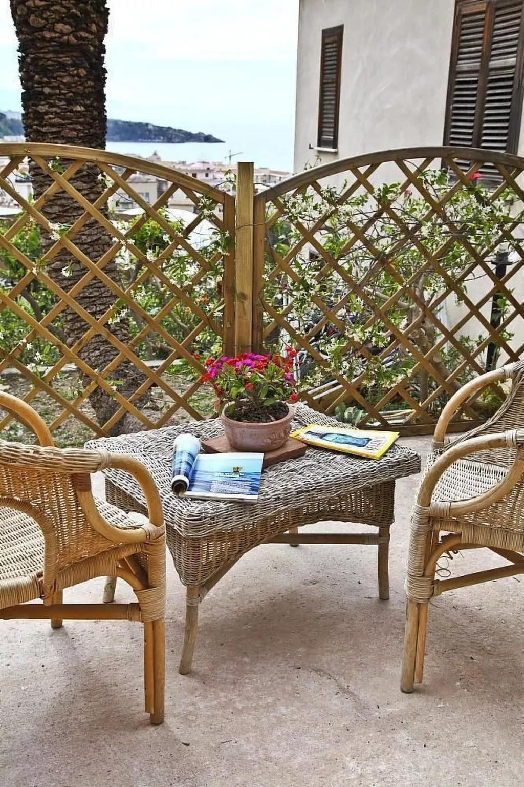 La Casa della Luna-Inside