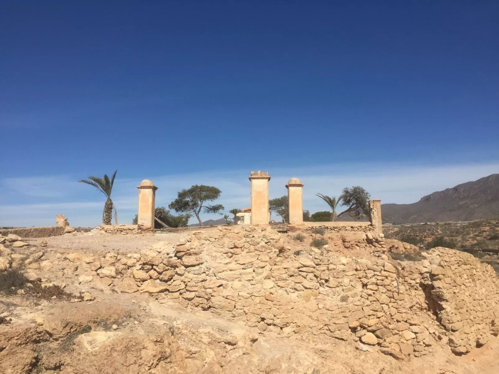 Casa Montana in Küstennähe... sehr empfehlenswert.-Drinnen