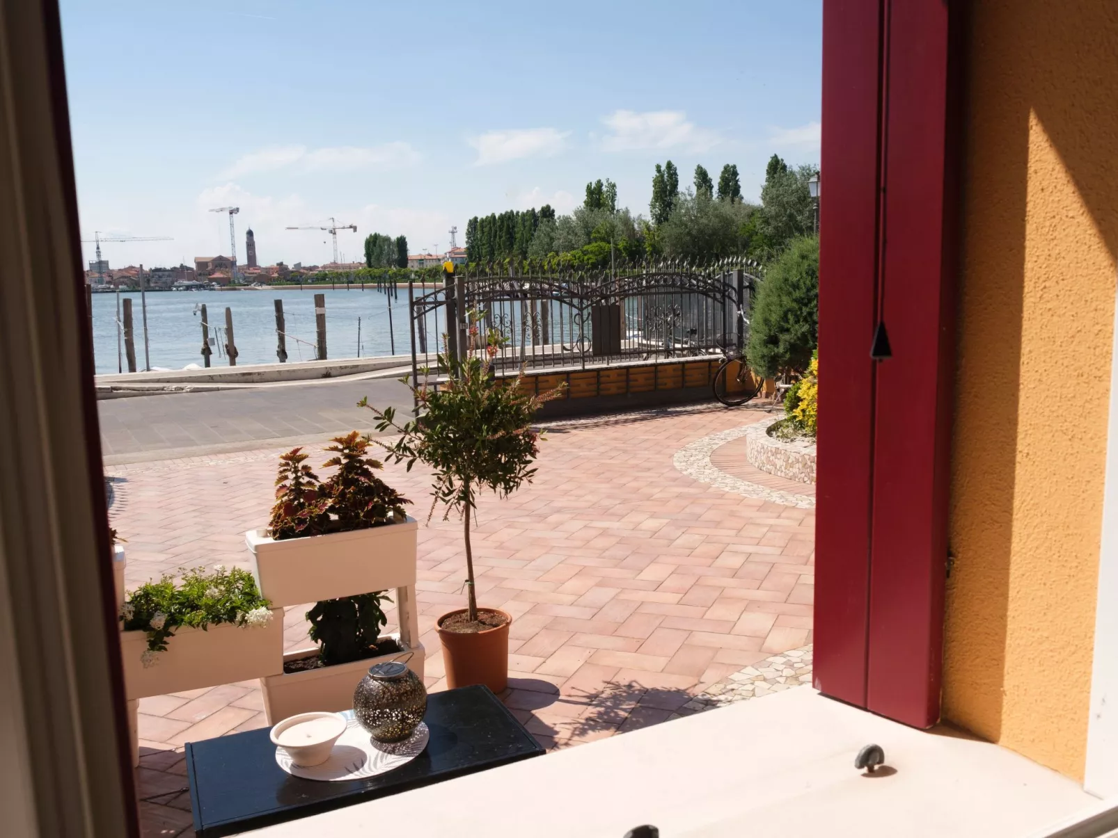 Wohnung mit Meerblick-Image-tags.info