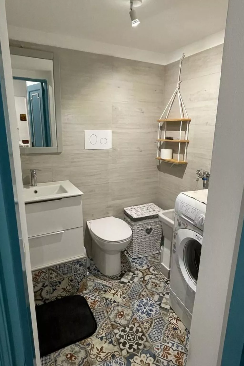 Wohnung mit Balkon-Dedans