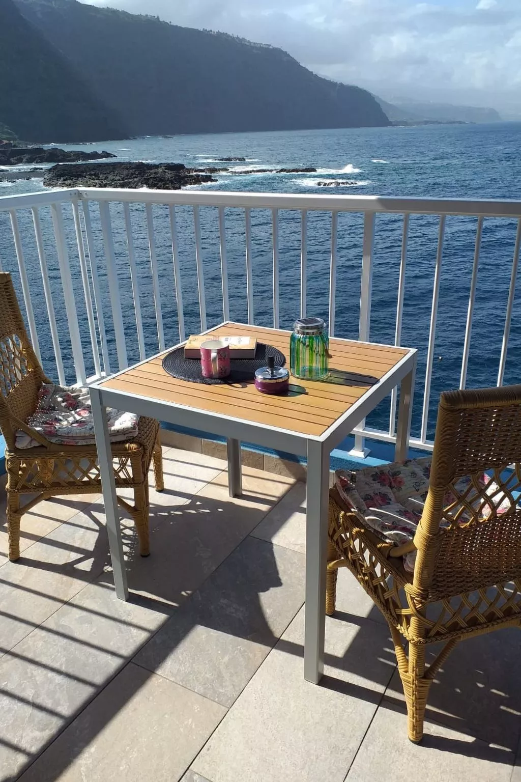 In Mesa Del Mar mit Offenem Balkon-Dedans