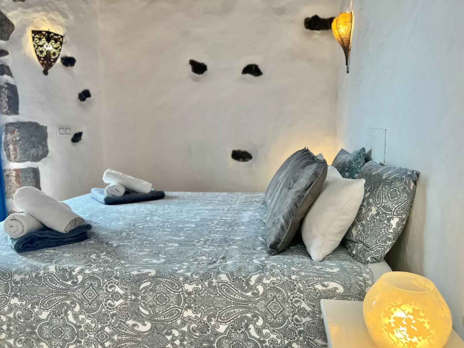 Schön eingerichtetes Bauernhaus - La Finca Yazmina-Dedans