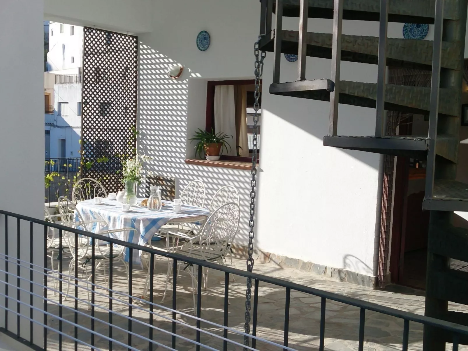 Berg- und Strandurlaub südlich von Granada-Inside