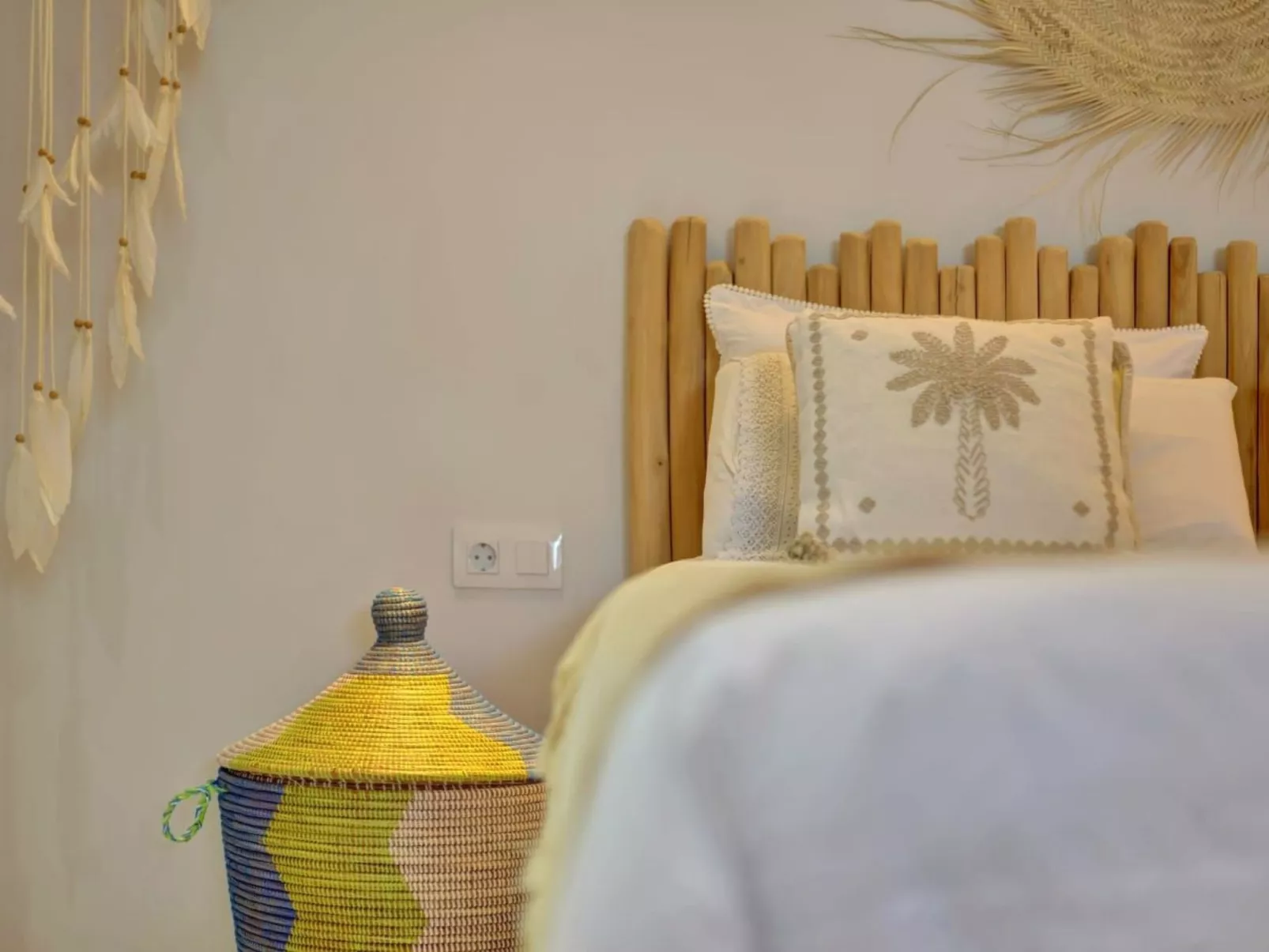 Luxuriöser Rückzugsort mit direktem Meerzugang und Pool-Dedans