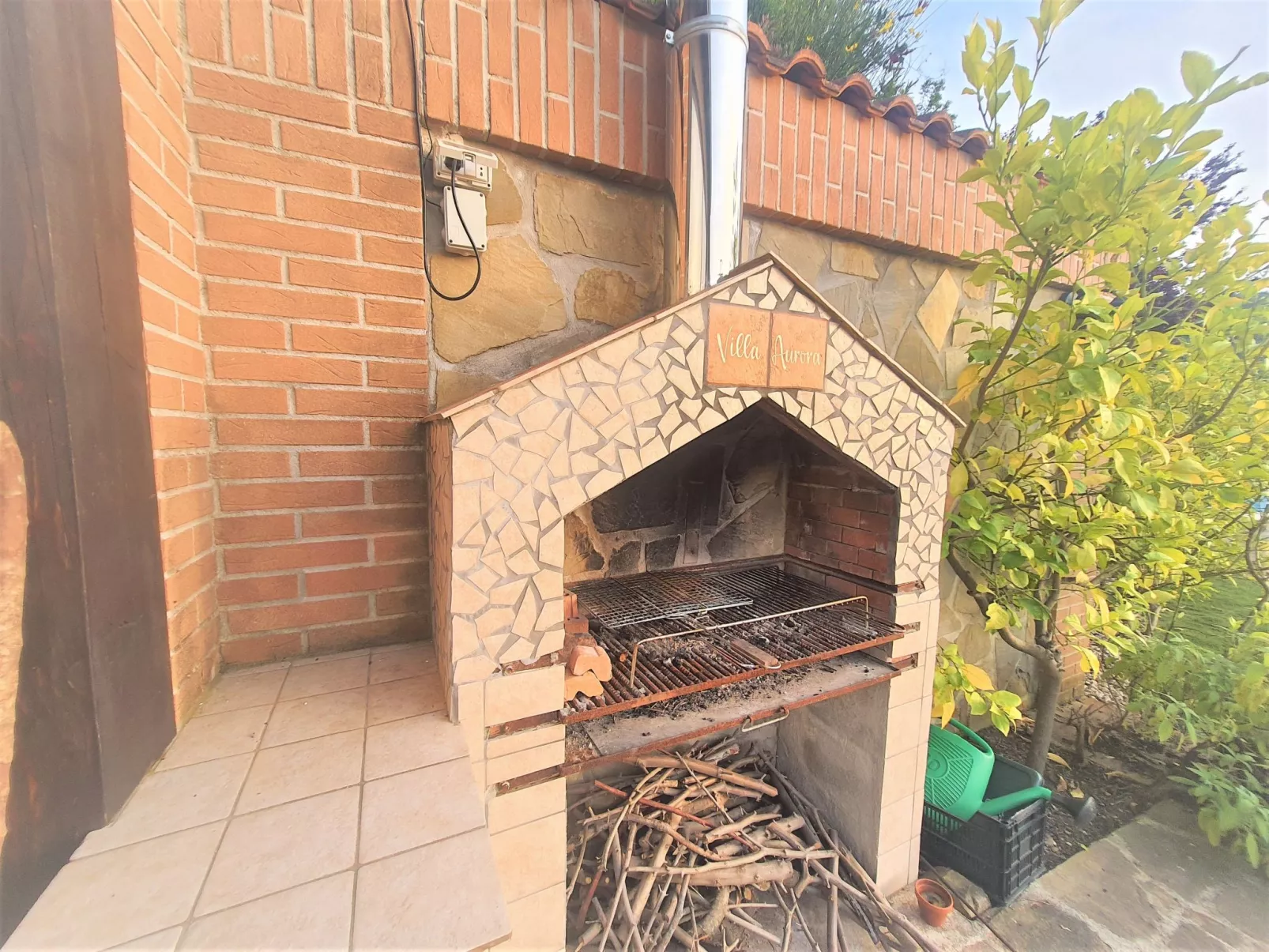 Mit Aussicht und Pool-Inside