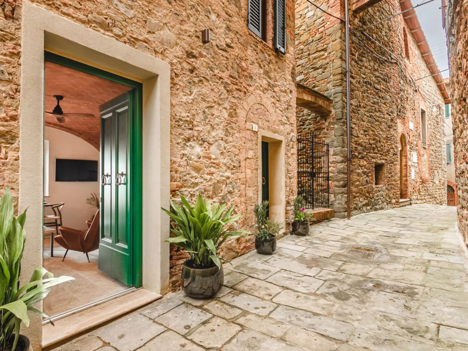 Toskanisches Apartment mit Gewölbedecken und Terrasse-Outside