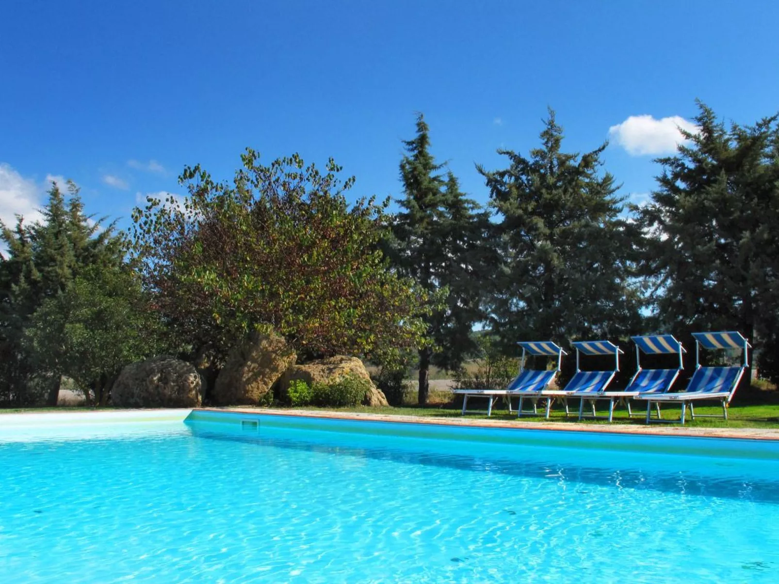 In Pomarance mit Großem gemeinsamem Pool-Draußen