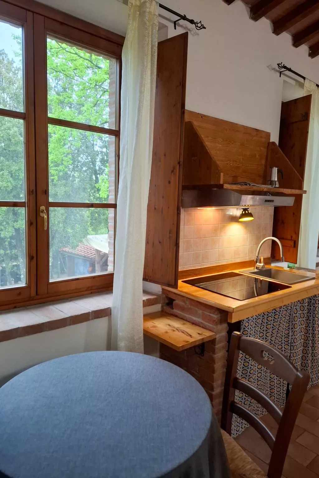 Ein-Zimmer-Wohnung in einem Bauernhaus-Inside