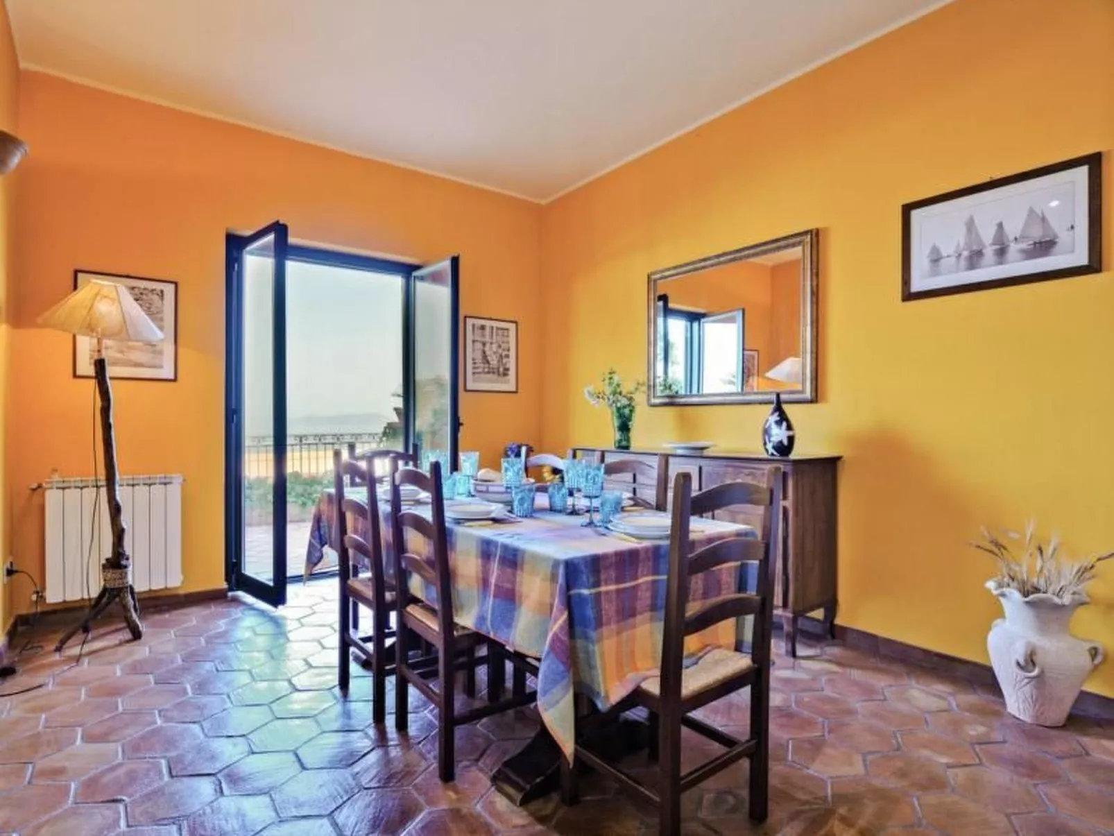 Villa Fontanelle-Inside