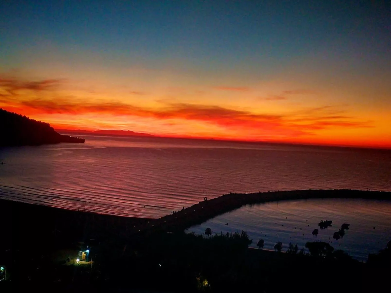 Atemberaubender Blick auf die Bucht von Peschici-Inside