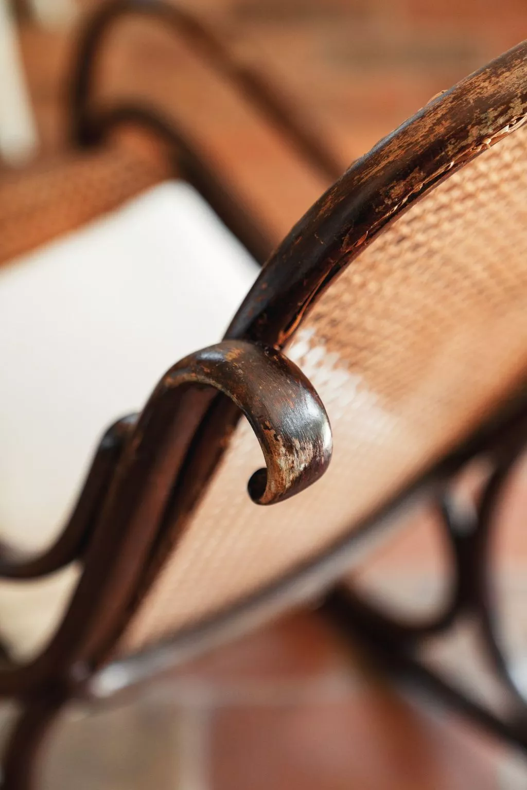 In einem Bauernhaus in den Hügeln, mit Garten und Pool-Dedans