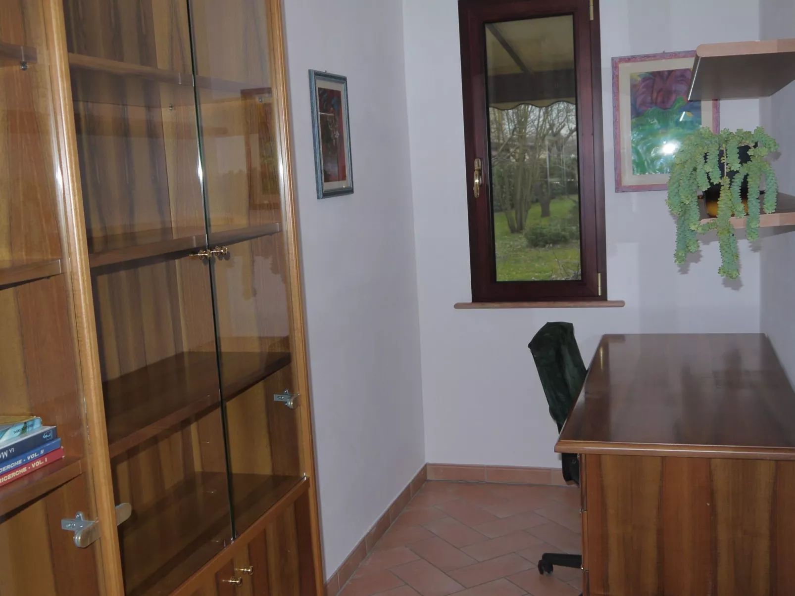 Wohnung mit Privatparkplatz-Dedans