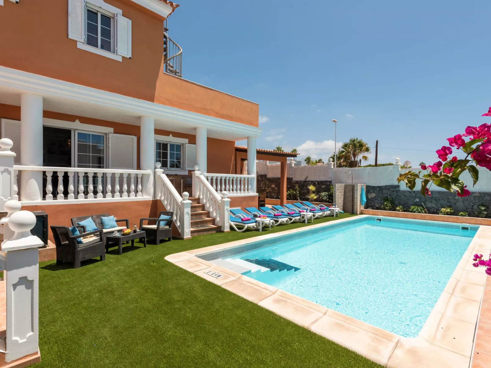 Villa Naranja mit beheiztem Pool und Meerblick-Inside