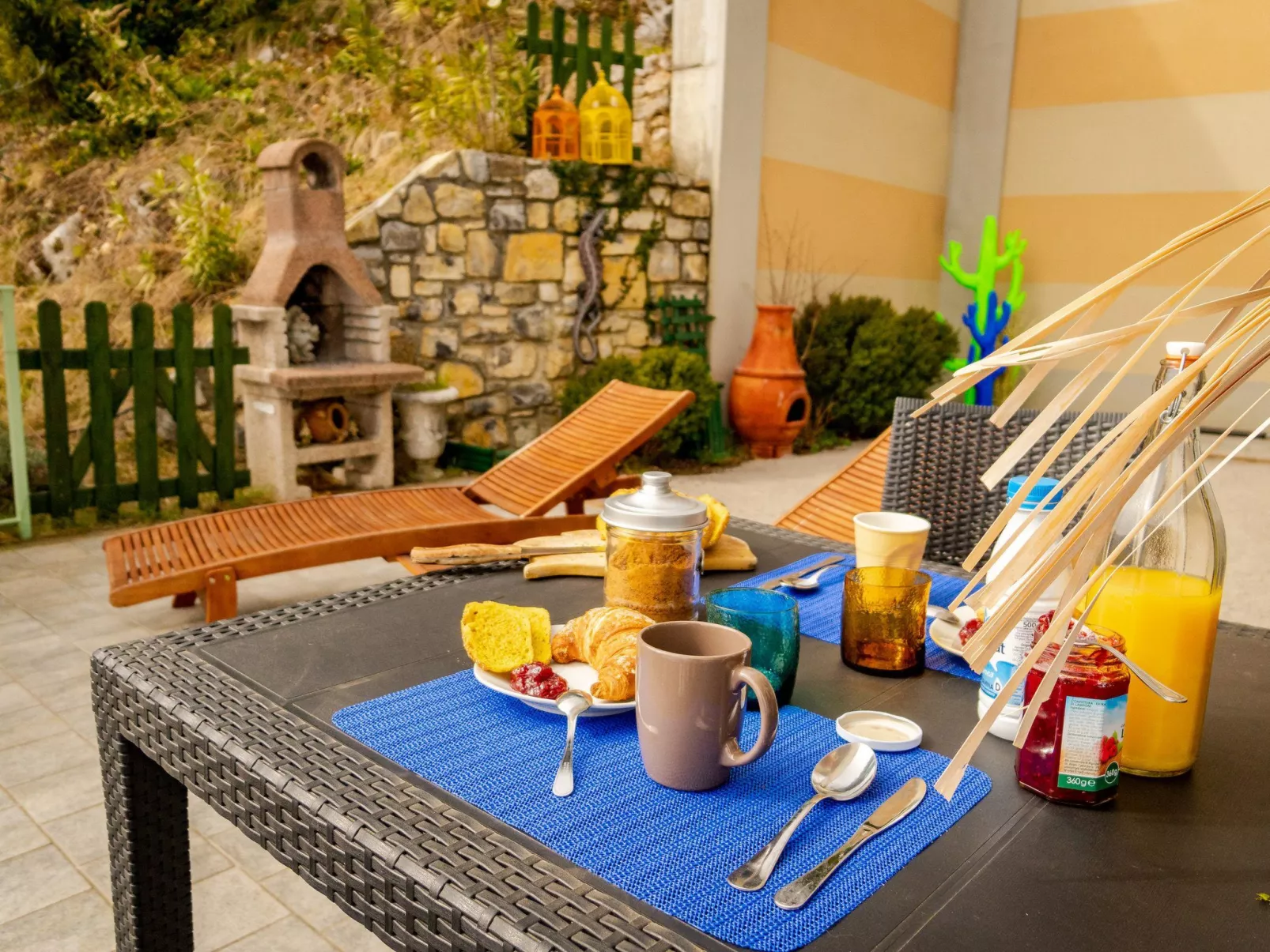 Mantegna - garten mit seeblick und schwimmbad-Drinnen