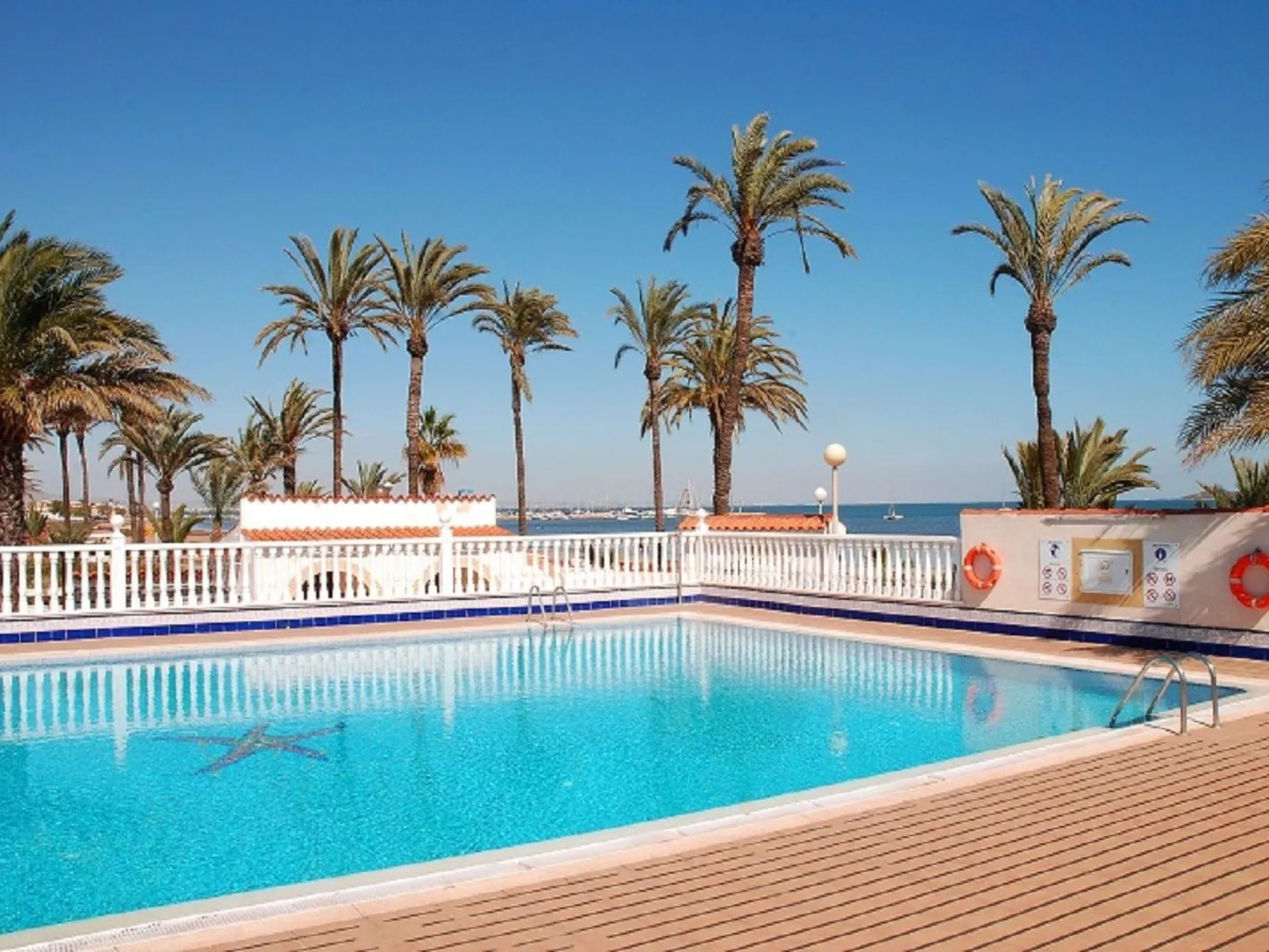 ADELFAS II - 11-Drinnen