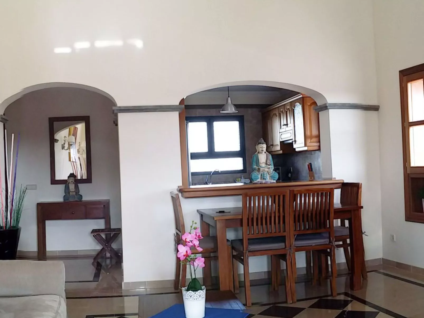 Charmantes Ferienhaus in Yaiza mit Privatem Pool-Inside