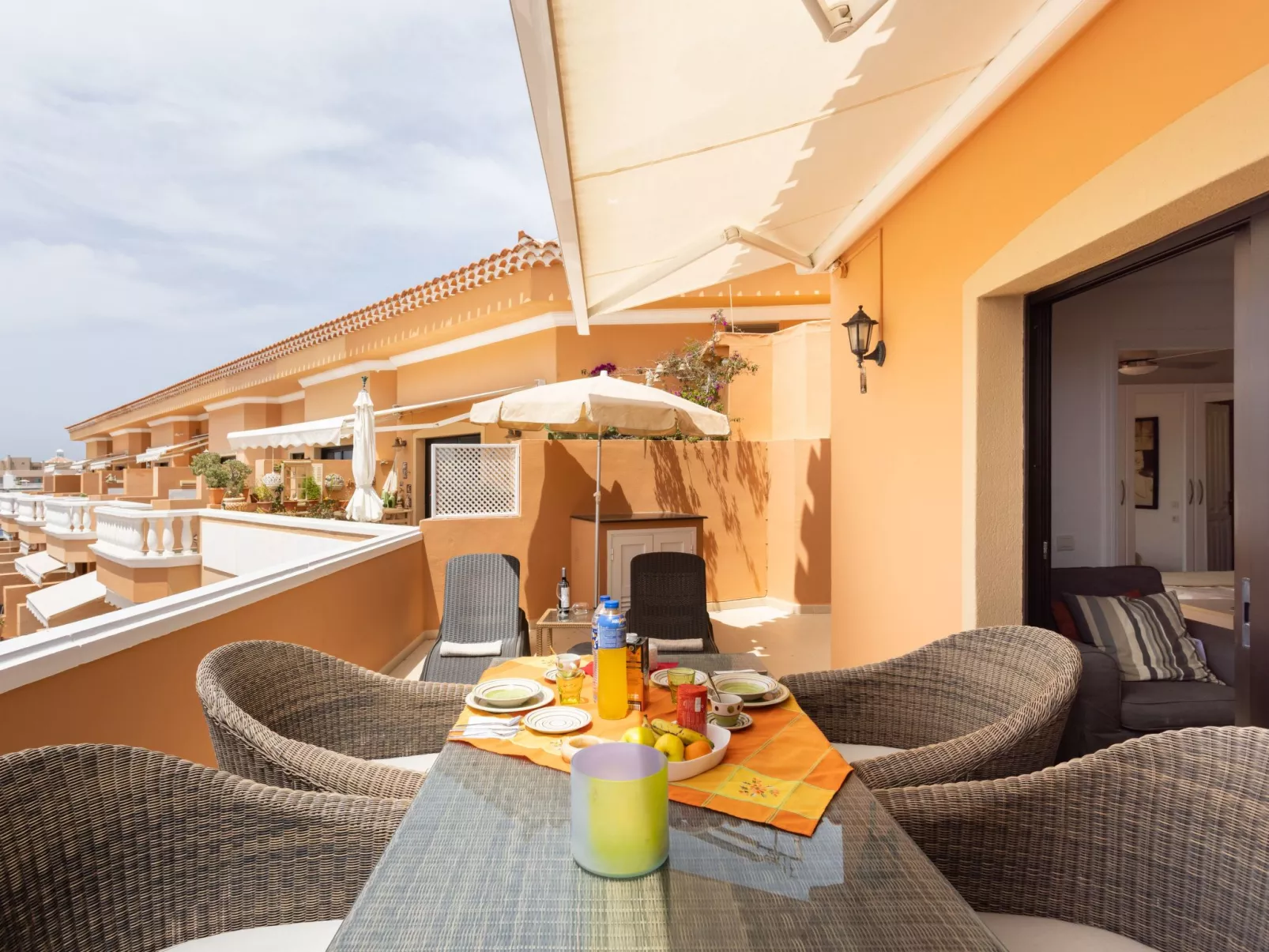 Exklusives Attic mit atemberaubendem Meerblick-Inside