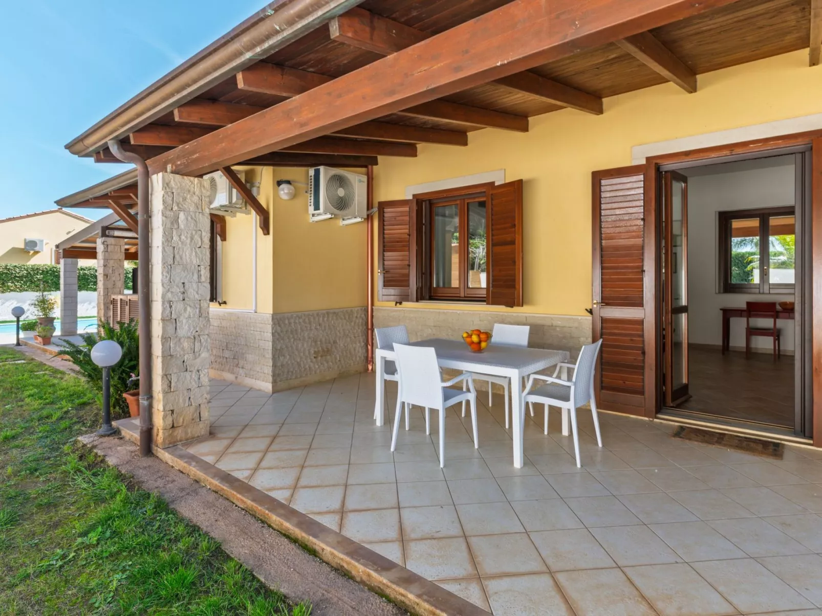 Sterlizia, Villa mit Pool in Meeresnähe-Inside