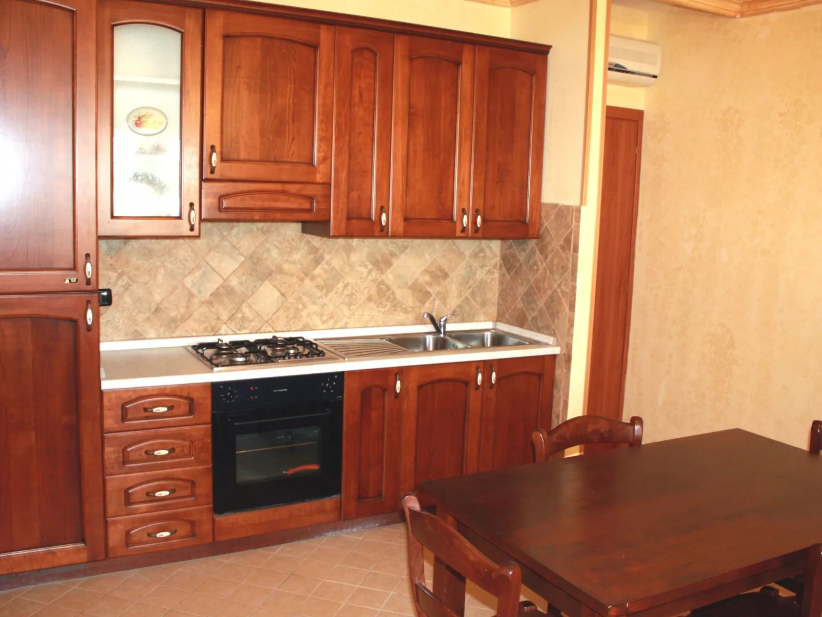 ZWEIZIMMERWOHNUNG 5 PLÄTZE-Inside