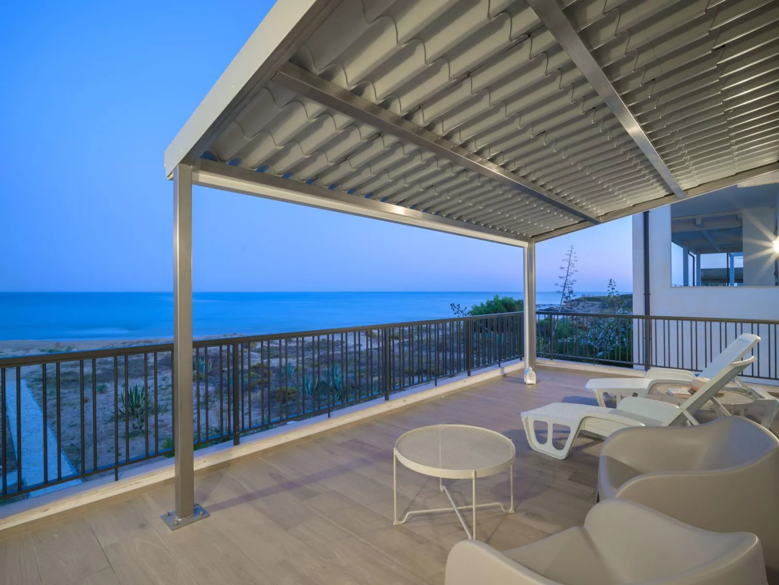 Villa am Sandstrand von Punta Secca-Inside