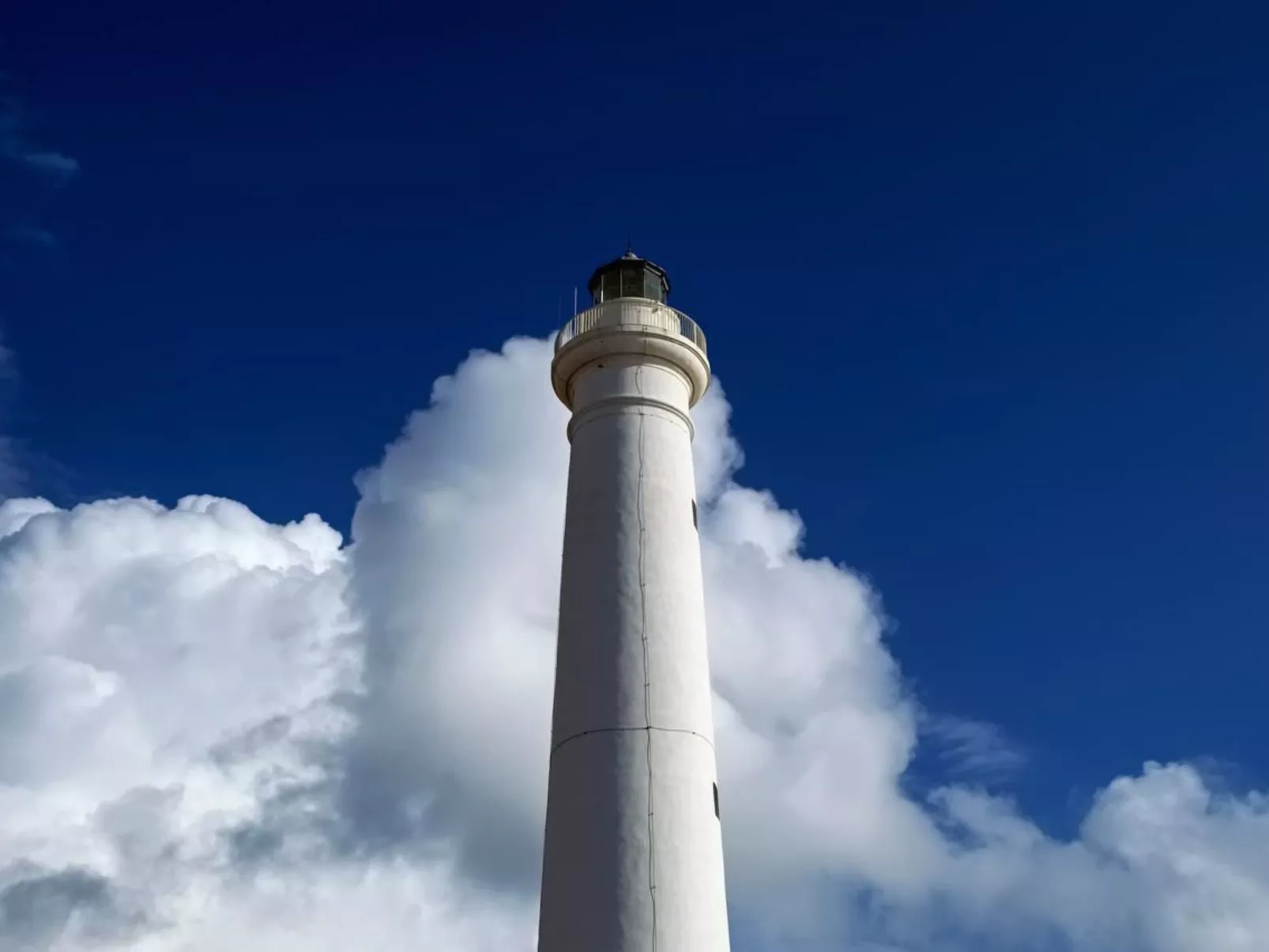 Agamennone, Wohnung 20 Meter vom Meer entfernt mit einer möblierten Terrasse.-Inside