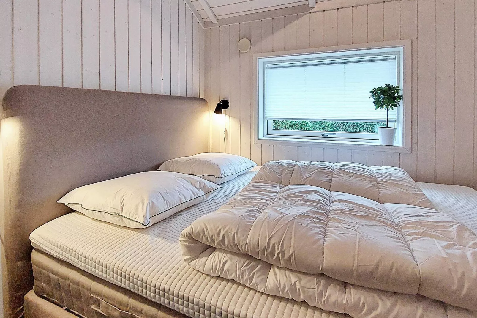 5 person holiday home in Karrebæksminde-By Traum-Indoor