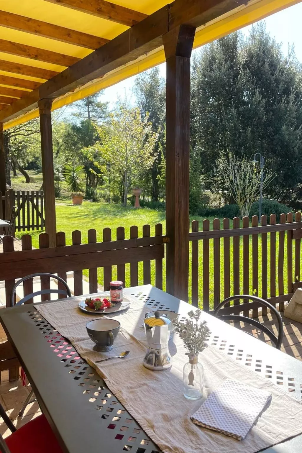 Drei-Zimmer-Wohnung im Bauernhaus-Dedans