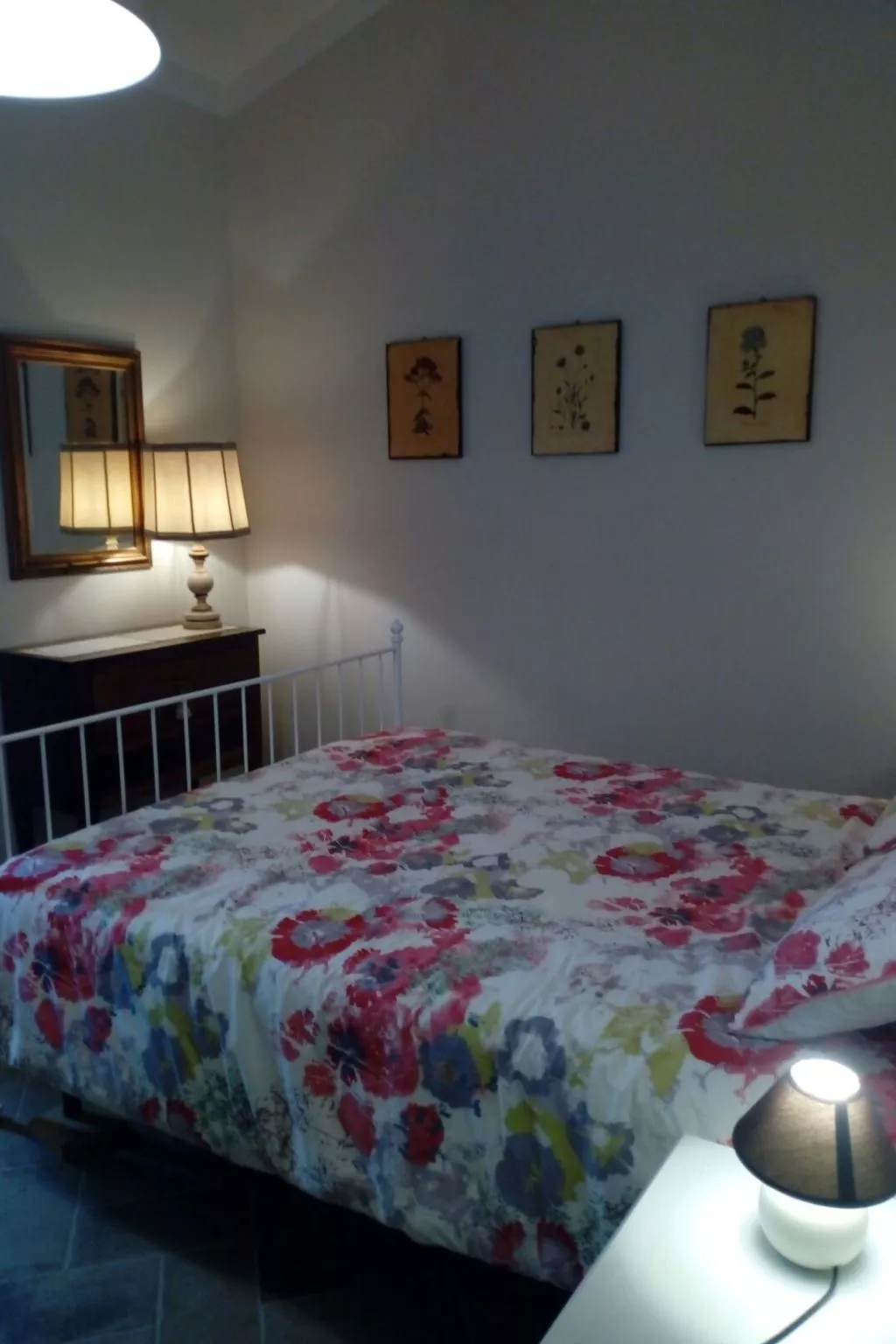 In den Weinberg eingetaucht-Dedans