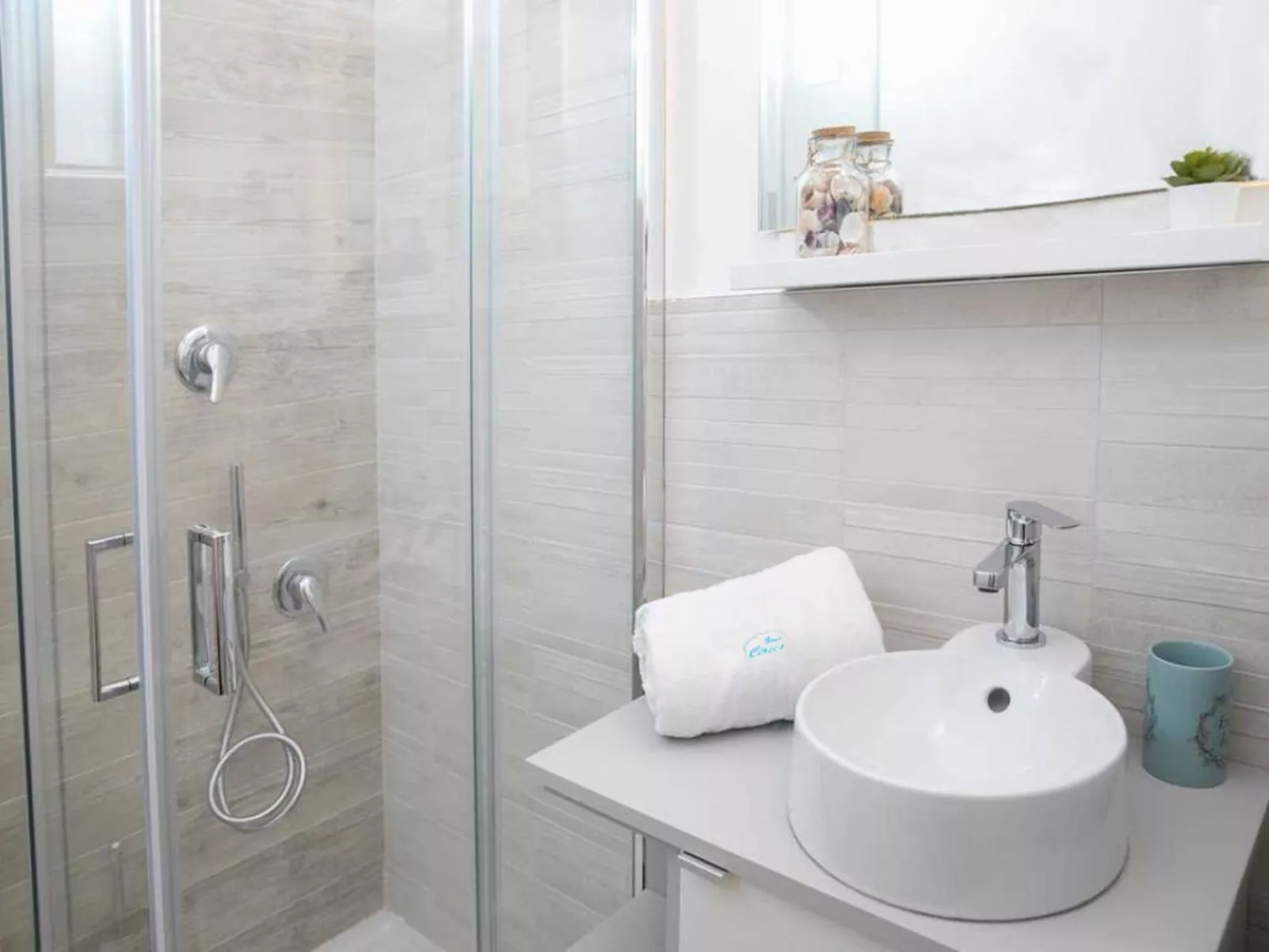 Edoné, Wohnung mit Blick auf einen Sandstrand-Inside