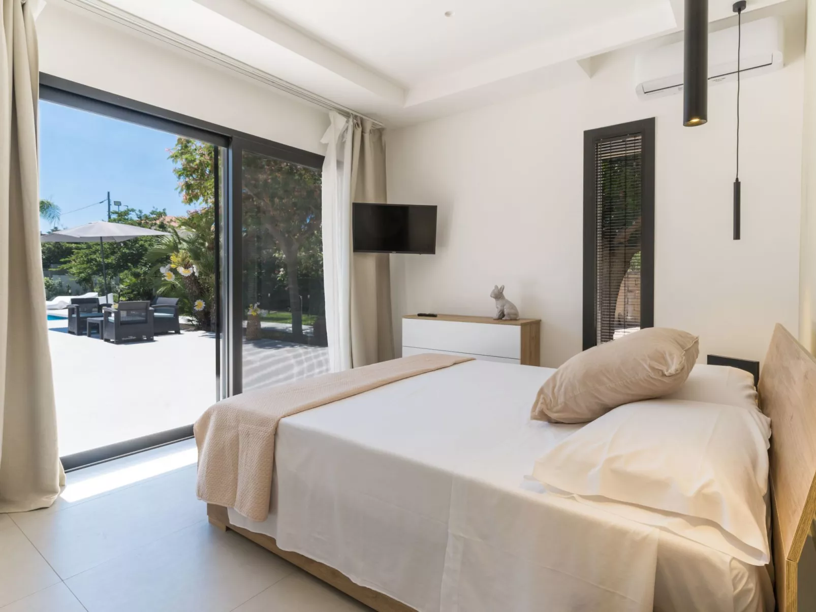 Nereide, Luxusvilla mit Pool am Meer-Drinnen