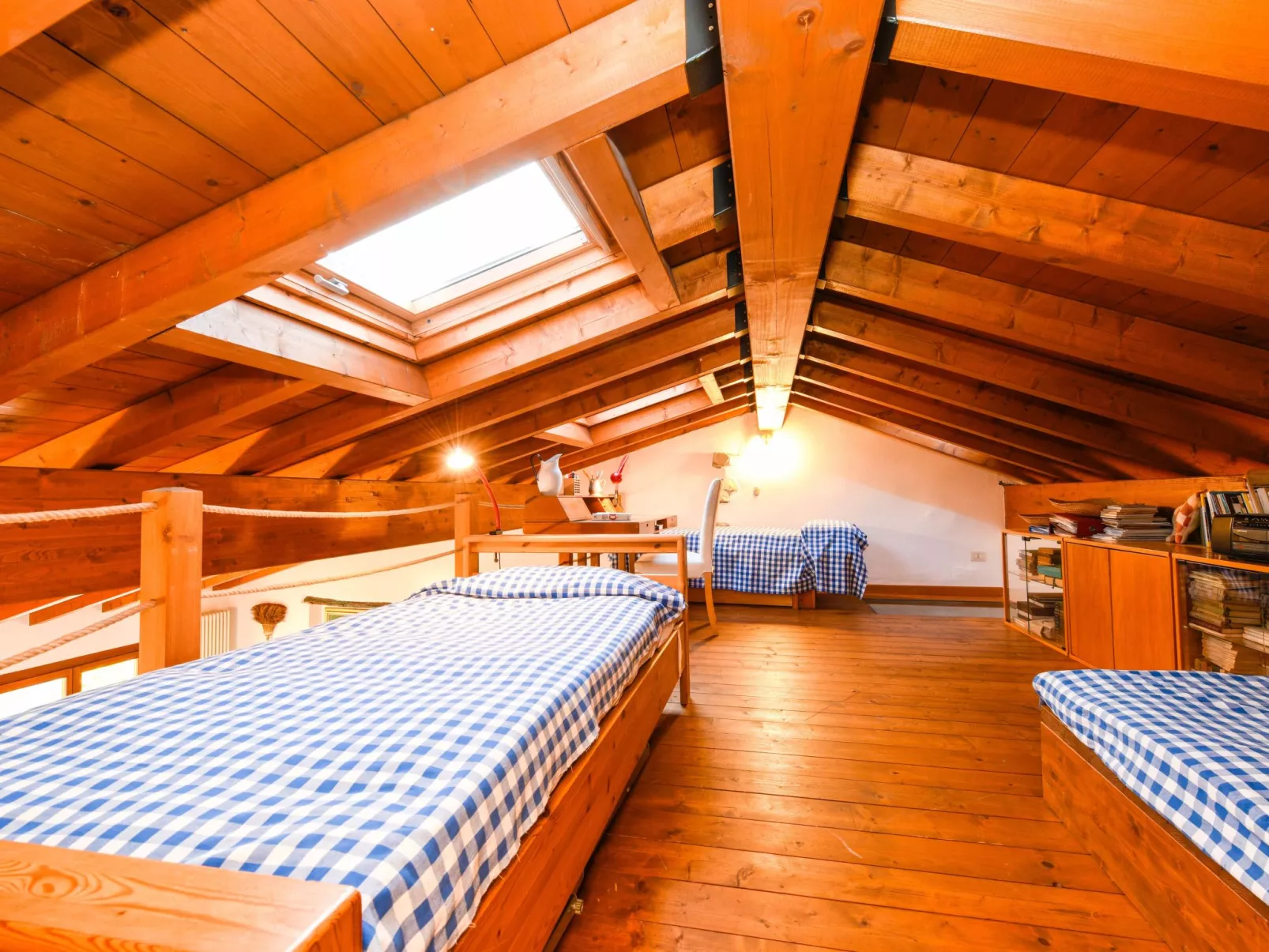 'Silvia4' mit Balkon-Drinnen