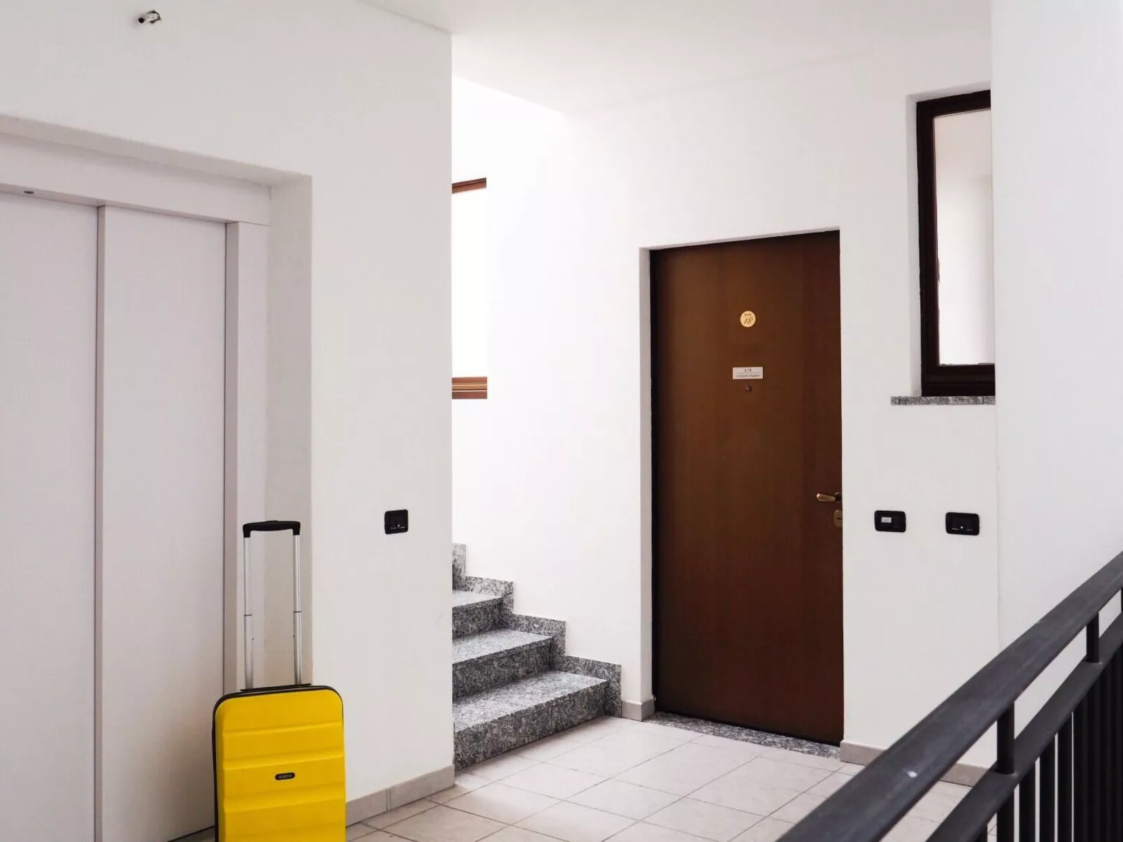 Little Paradise-Inside