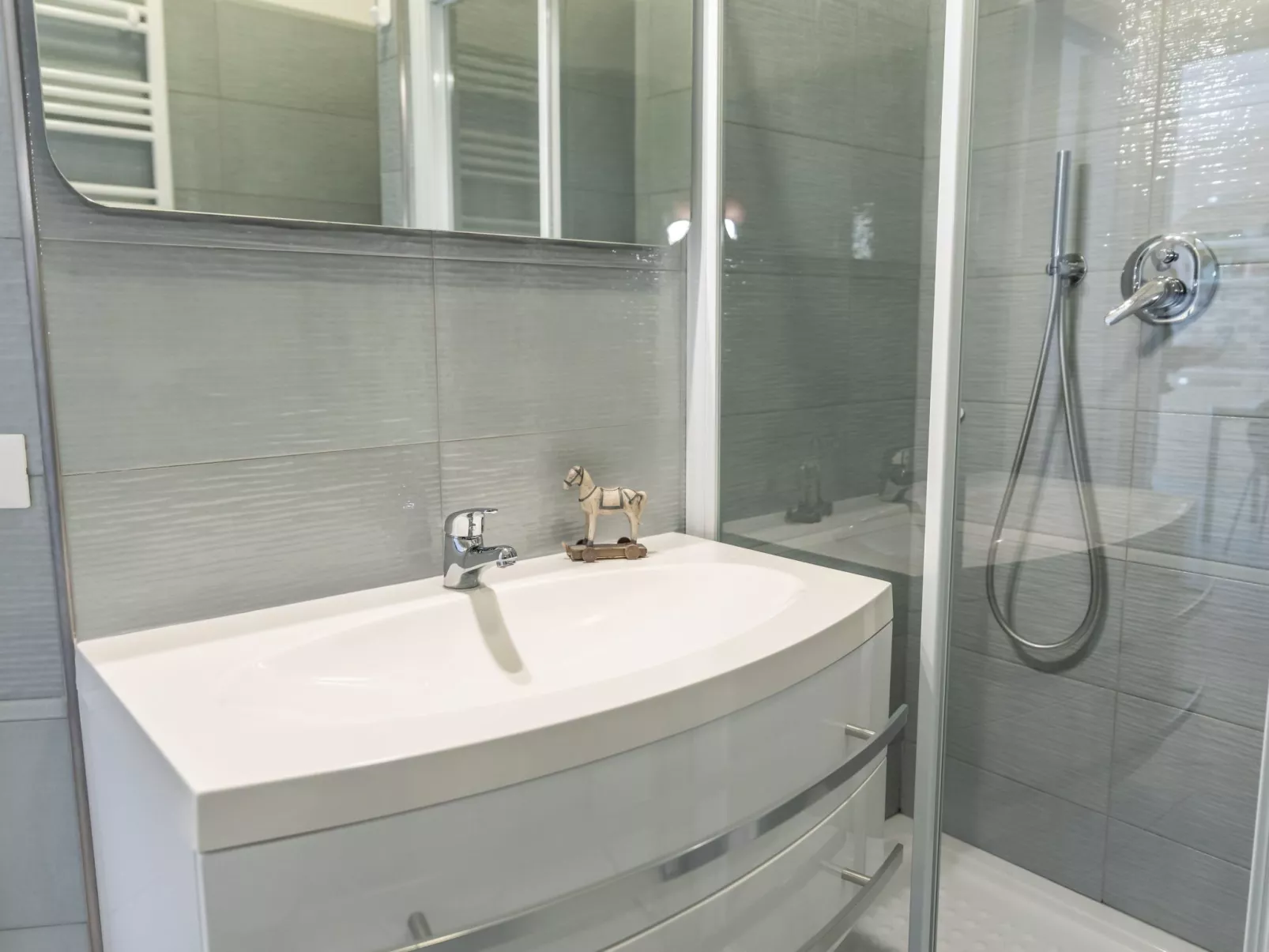 "Sirio" mit Gemeinschaftspool und 200 m vom Meer entfernt-Dedans