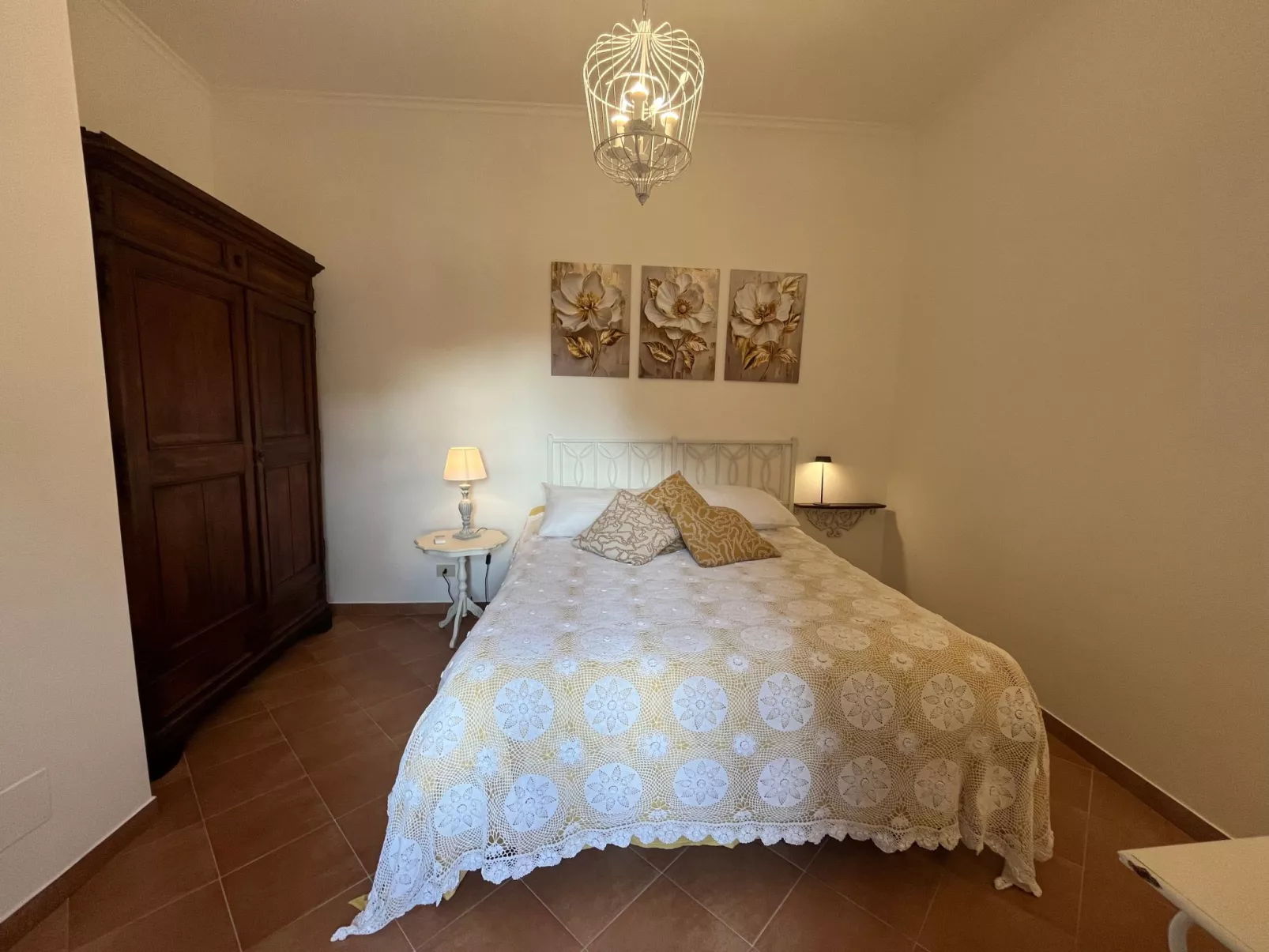 'KiKi House Bracciano'-Inside