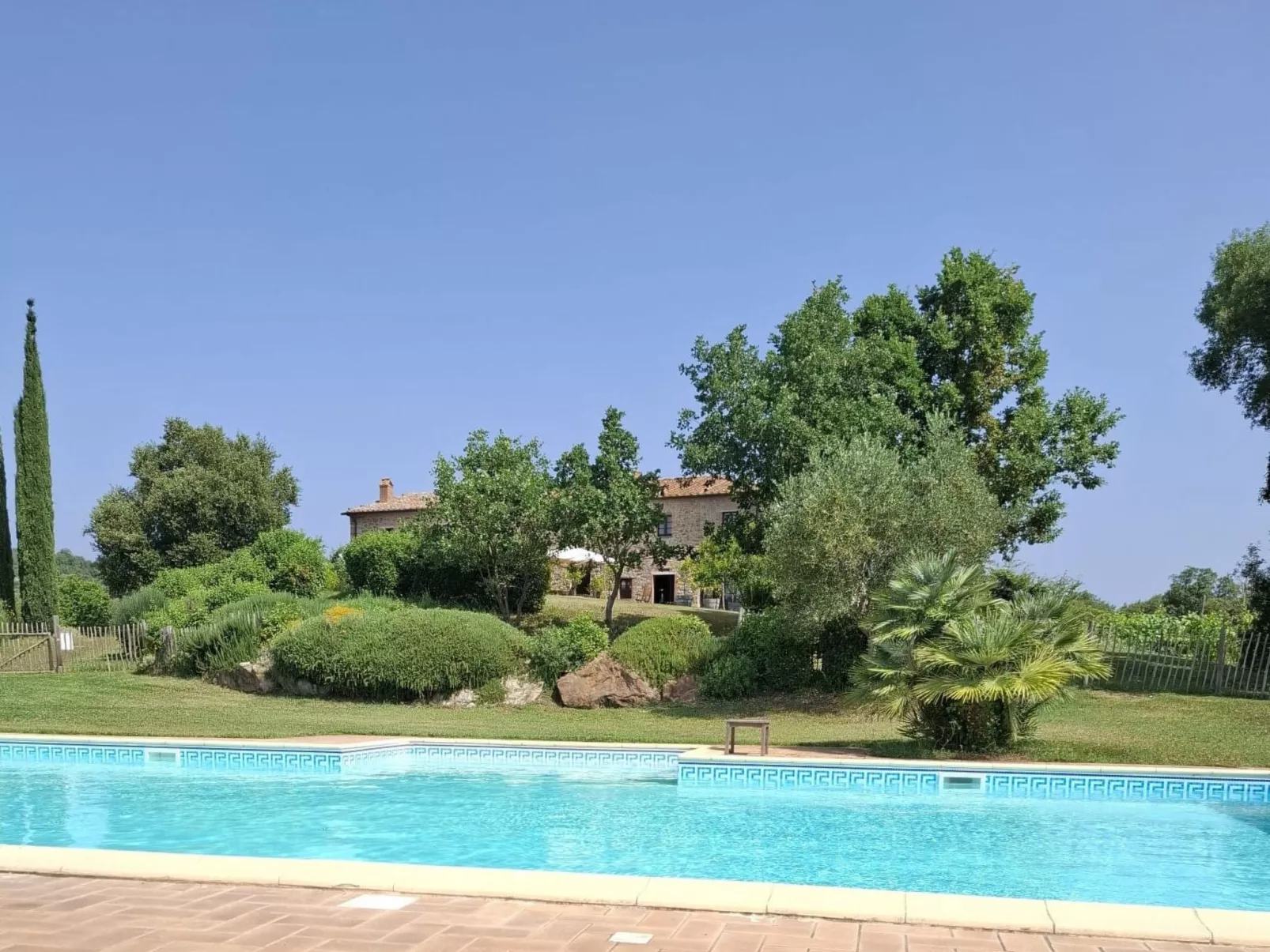 Suite con Giardino-Drinnen