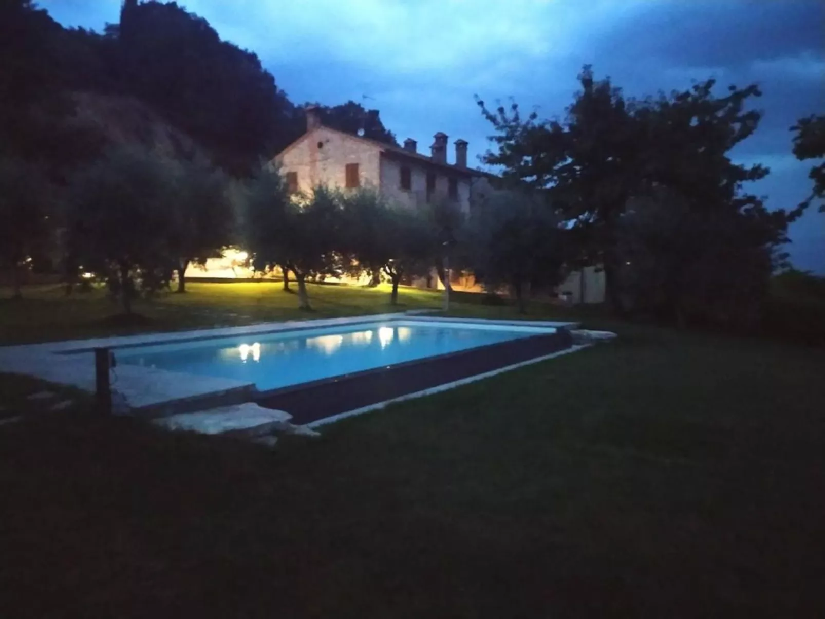 In Magione mit Garten und Grill-Inside