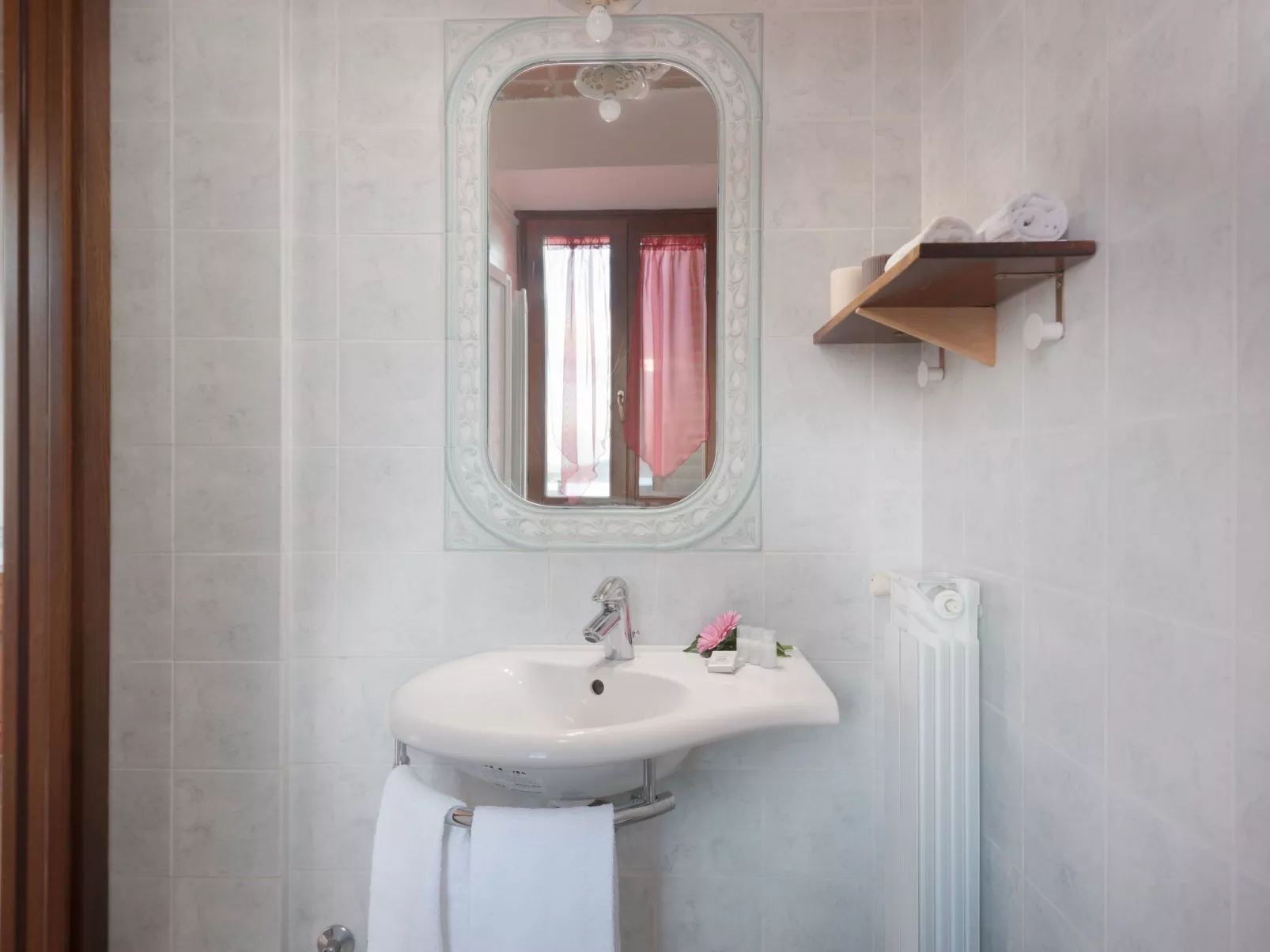 Schöne Wohnung in Magione mit Garten, gemeinschaftlichem Pool und Grill-Inside