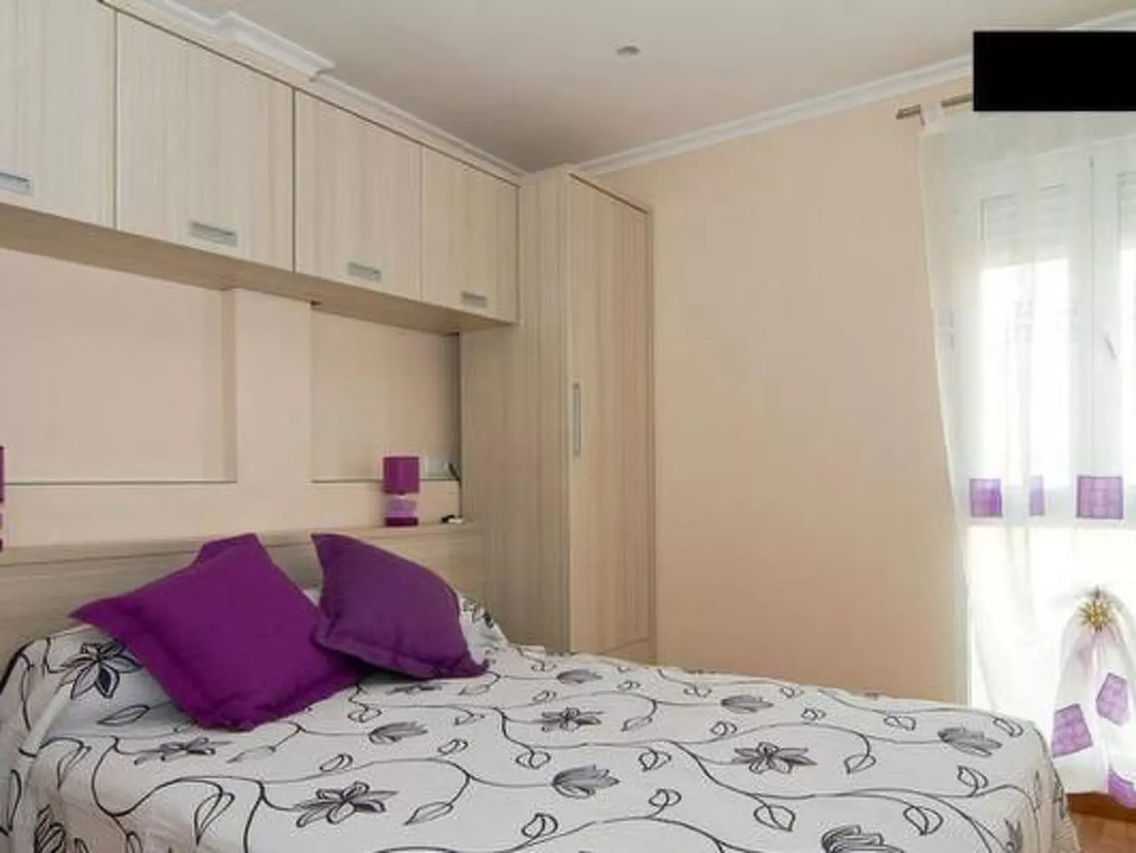 Wohnung mit Balkon-Dedans