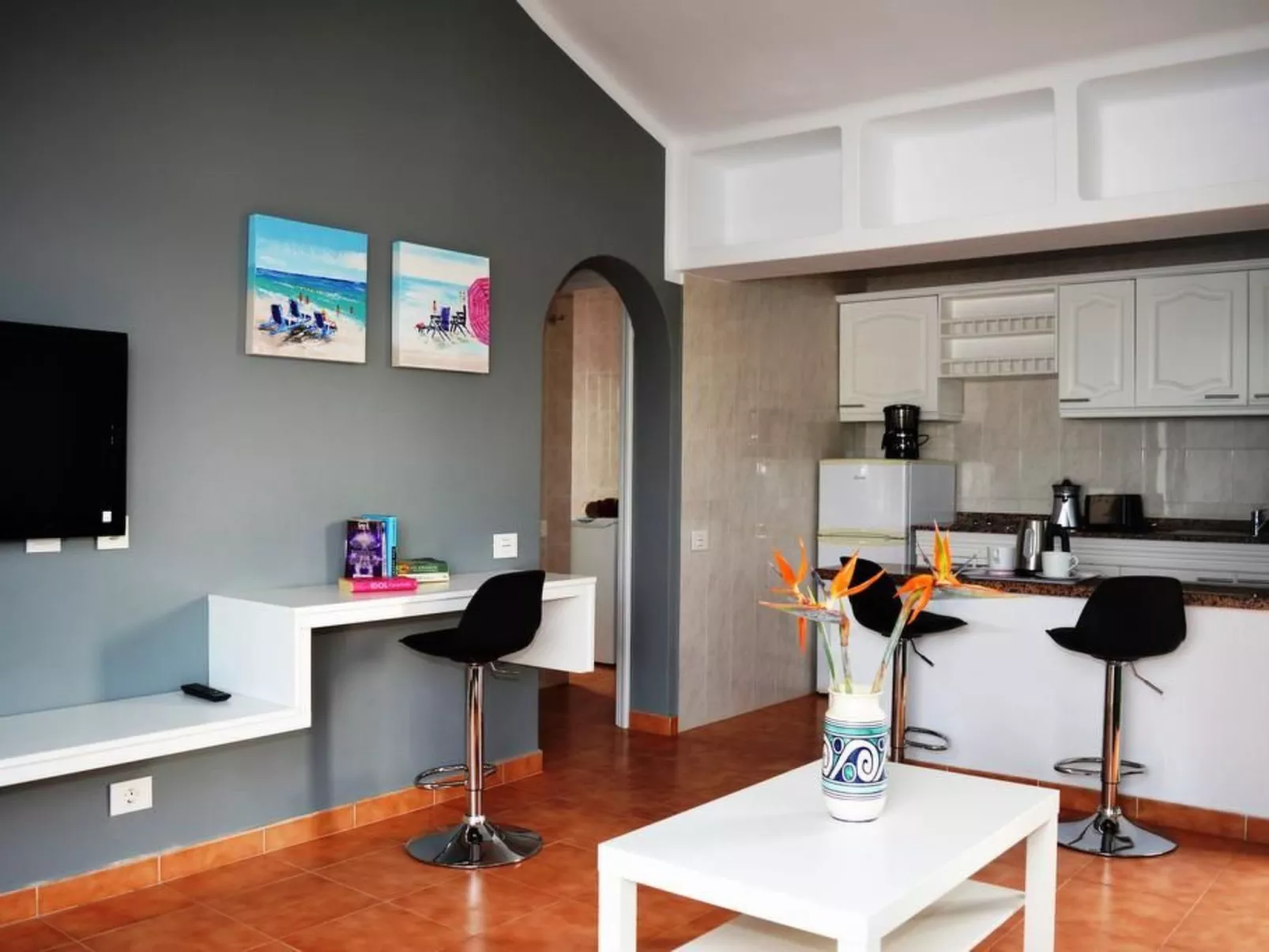 Apartamento con terraza-Drinnen