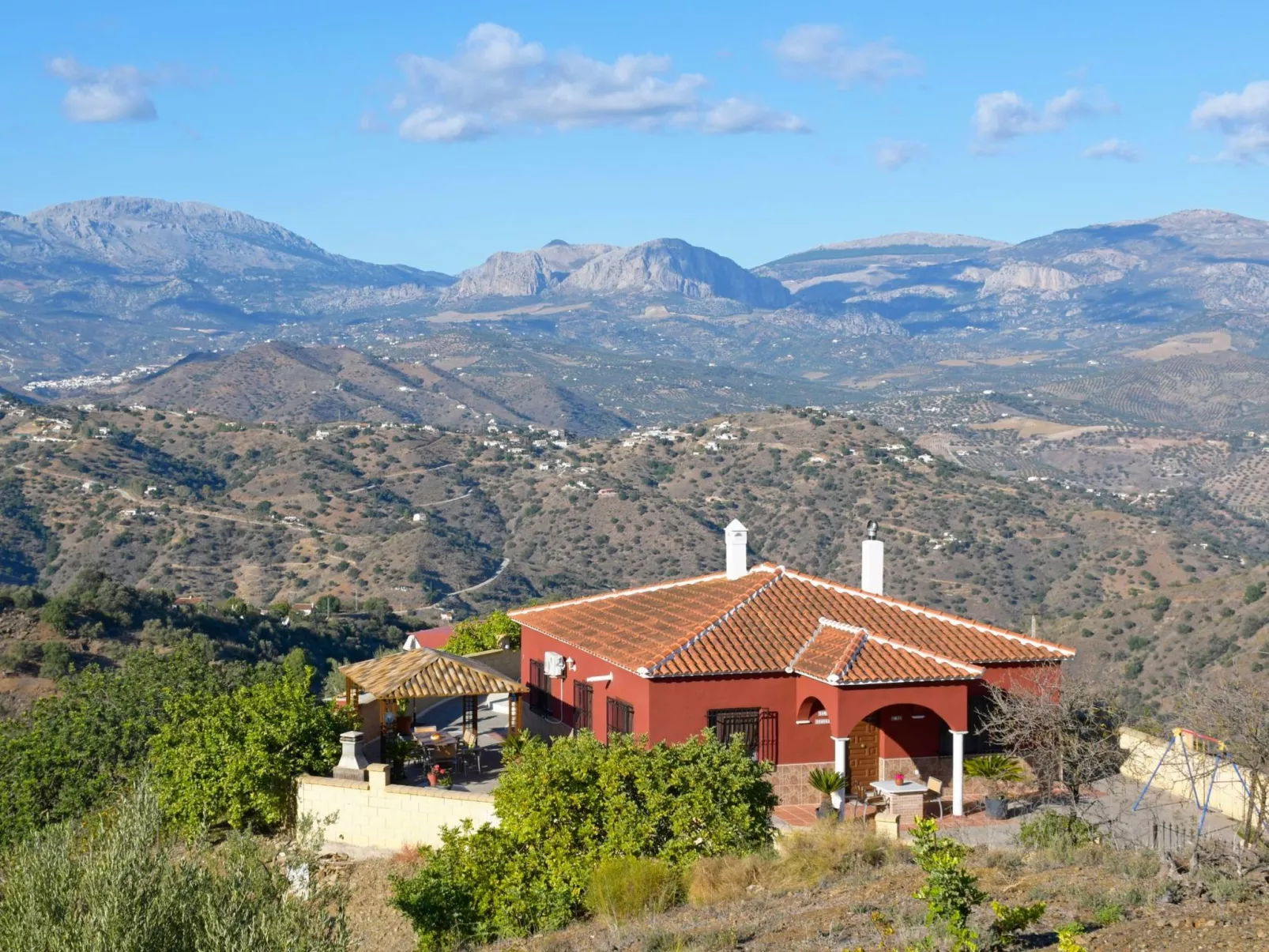 Finca auf einem eingezäunten Grundstück-Dehors