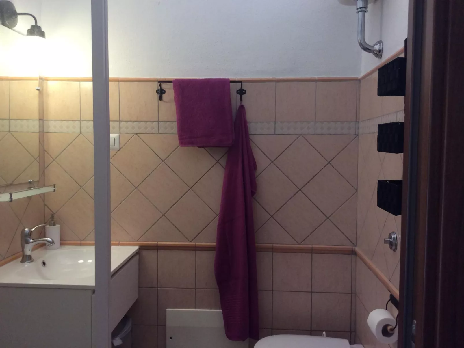 Gemütliches Ferienhaus mit Kamin in Porto Tramatzu-Inside