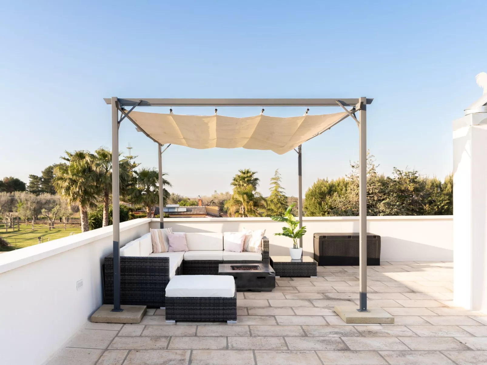 Villa Pallino mit Pool-Drinnen