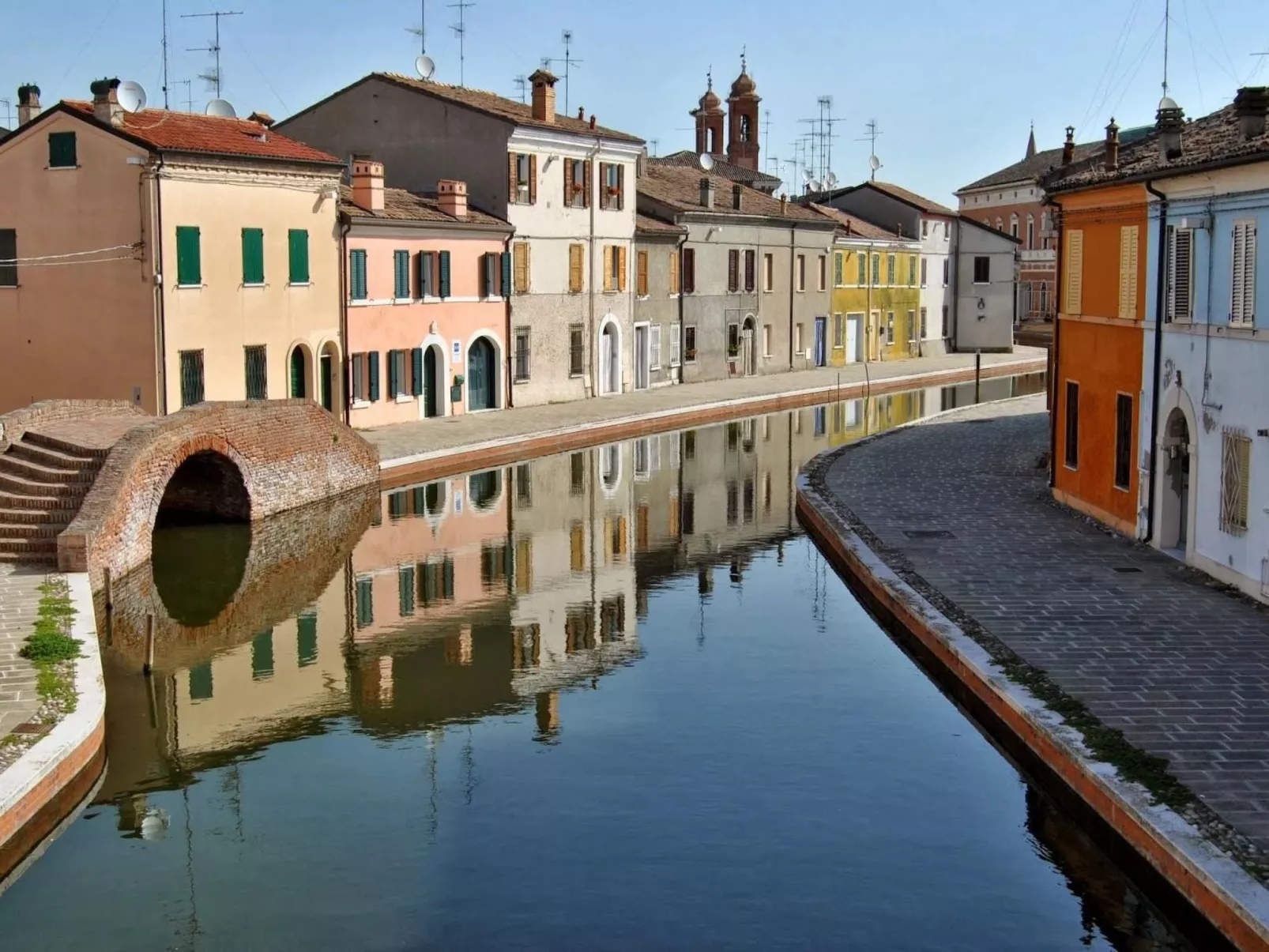 Vier-Zimmer-Villa, 2 Bäder, 2 Gärten, 2 Klima-Dedans