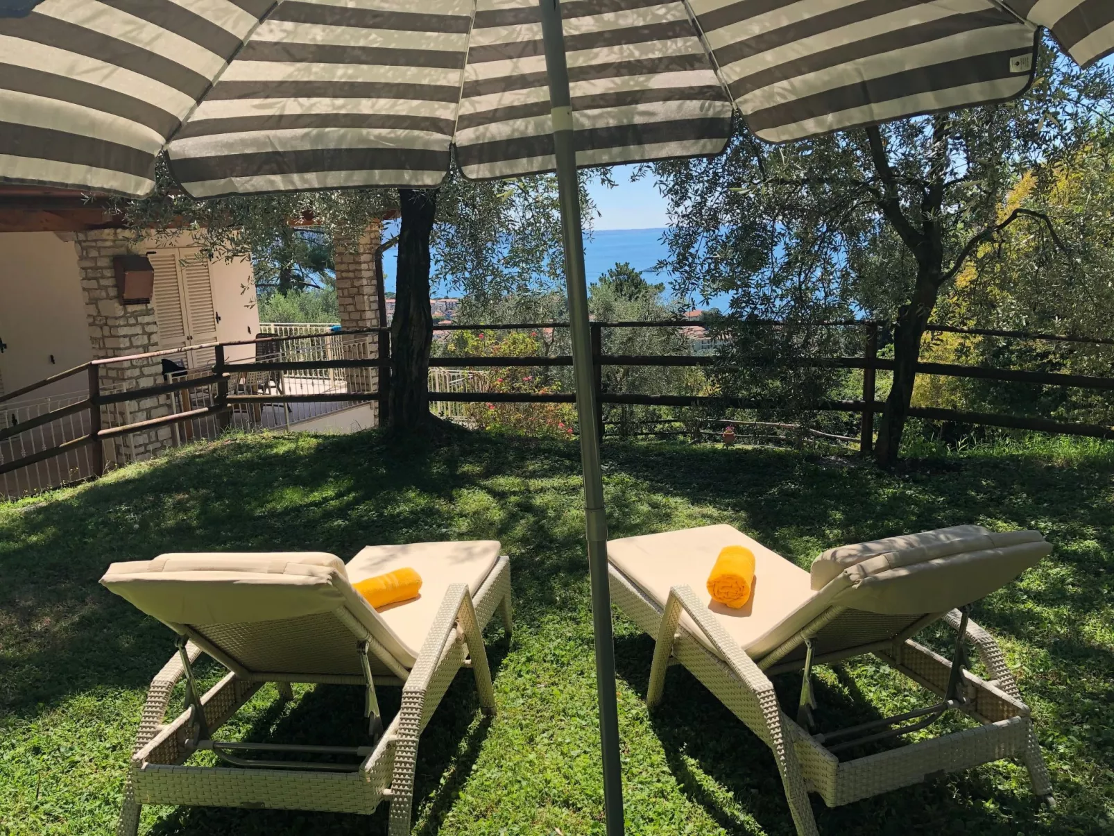 'Villa degli Ulivi-Dehors